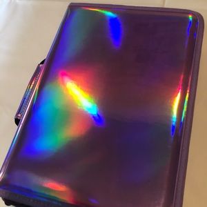 Reflective zippered binder